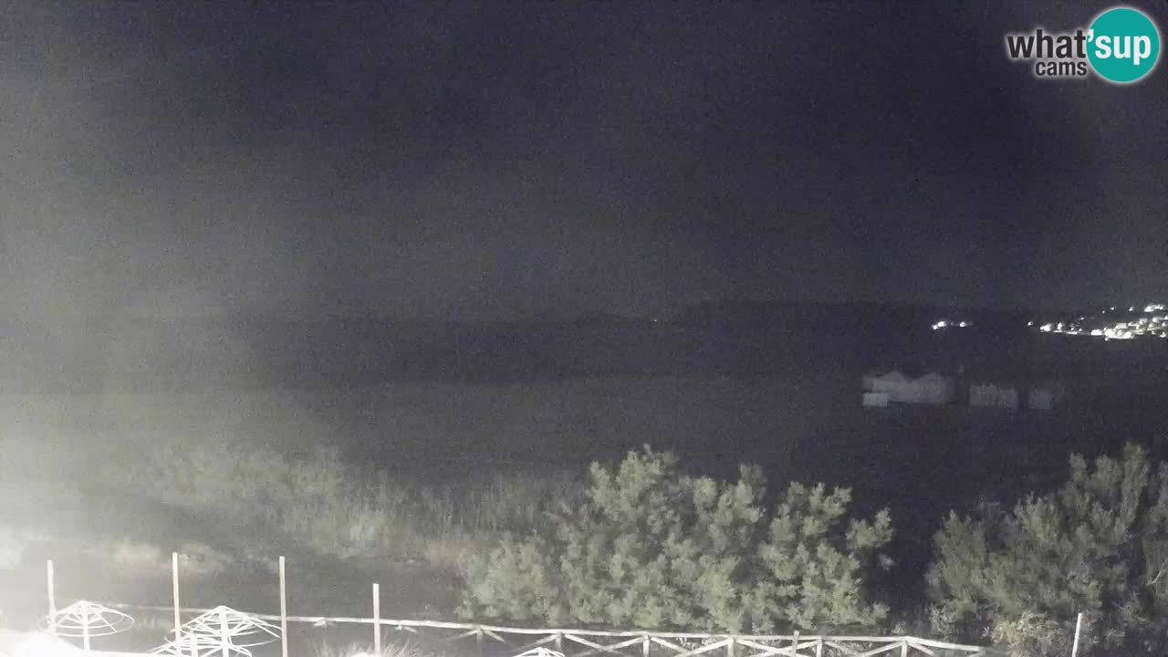 Spletna kamera Torre dei Corsari – Pogled v živo na plažo s Punta Usai