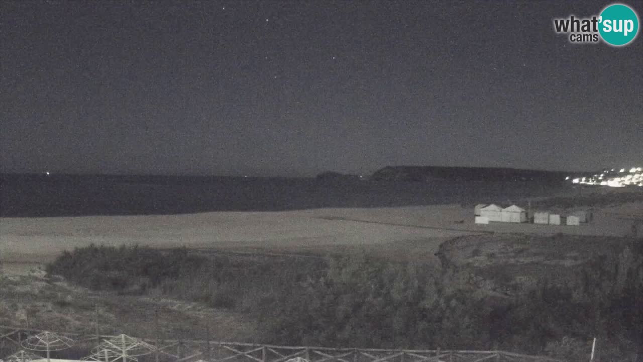 Web kamera Torre dei Corsari – Pogled uživo na plažu s Punta Usai