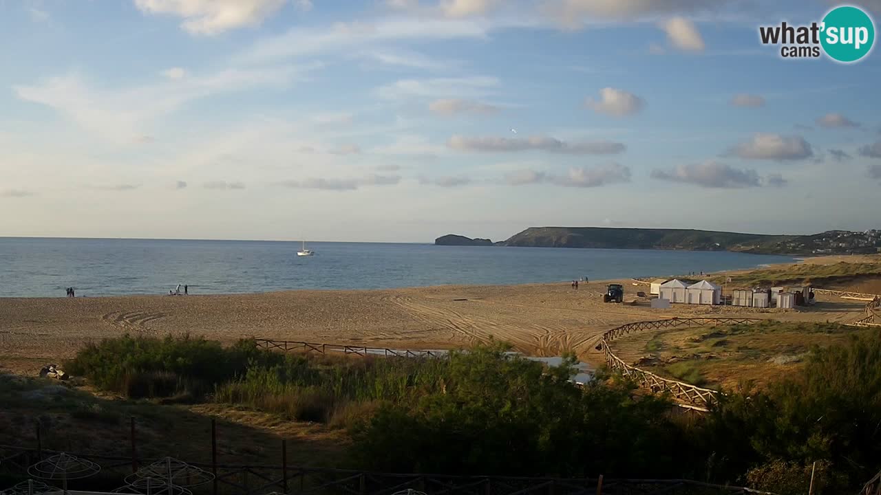 Spletna kamera Torre dei Corsari – Pogled v živo na plažo s Punta Usai