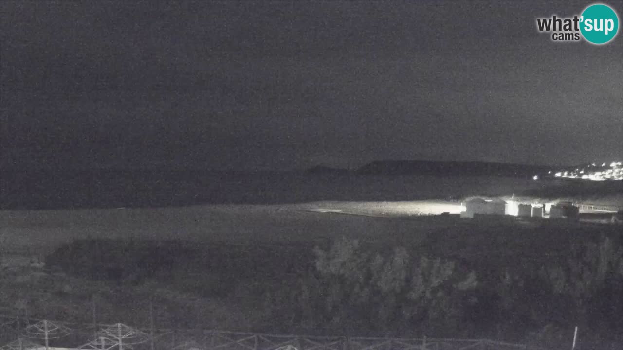 Spletna kamera Torre dei Corsari – Pogled v živo na plažo s Punta Usai