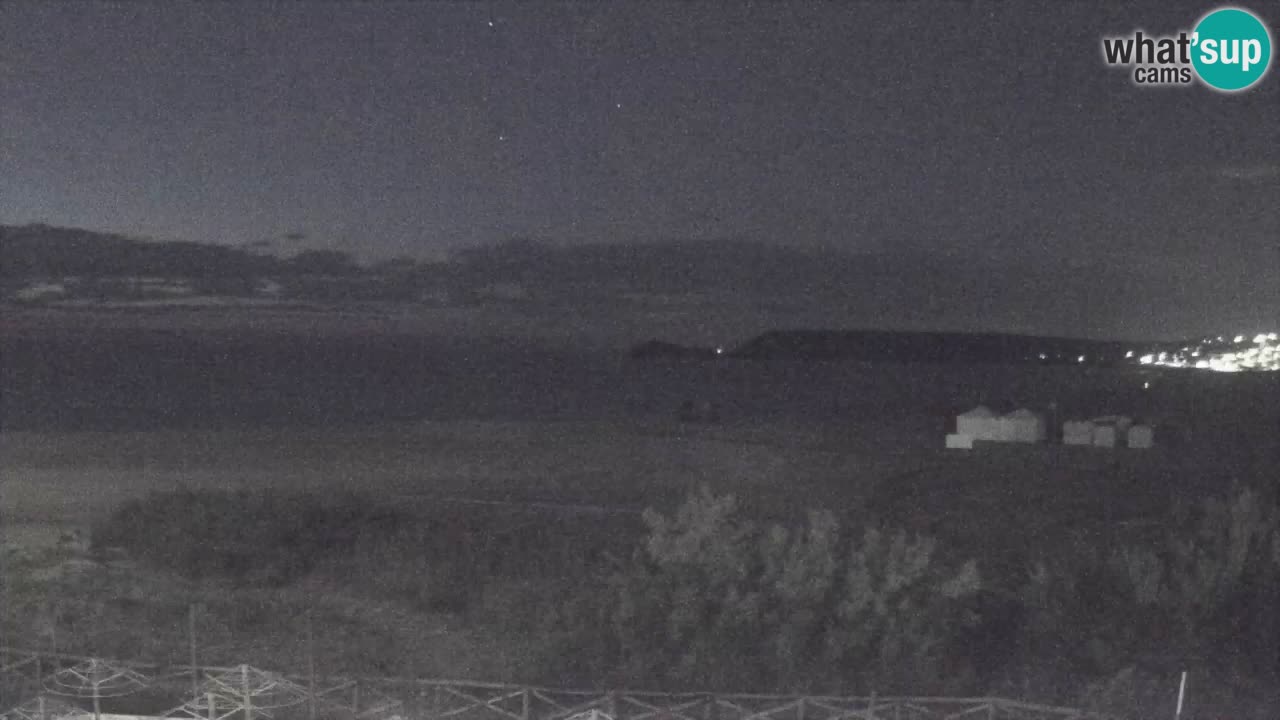 Webcam Torre dei Corsari – Vista live sulla spiaggia da Punta Usai