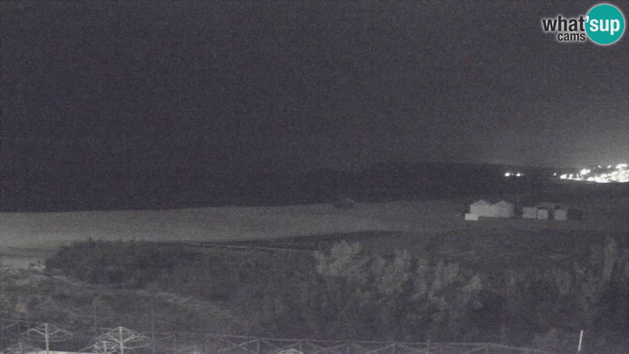 Spletna kamera Torre dei Corsari – Pogled v živo na plažo s Punta Usai