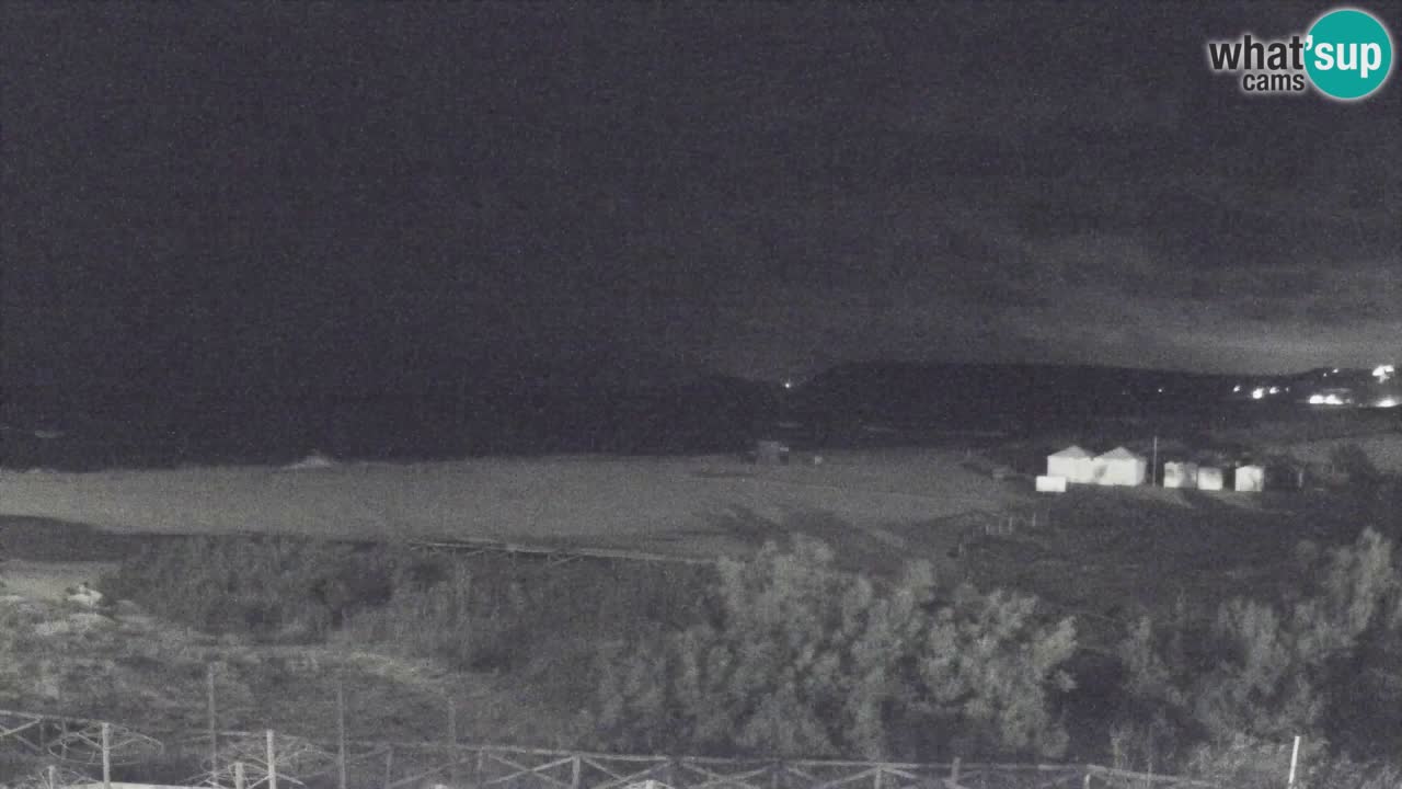 Spletna kamera Torre dei Corsari – Pogled v živo na plažo s Punta Usai