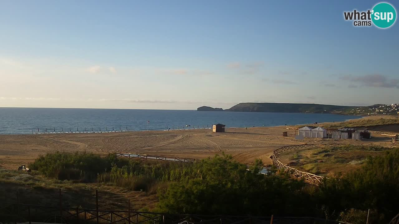Spletna kamera Torre dei Corsari – Pogled v živo na plažo s Punta Usai