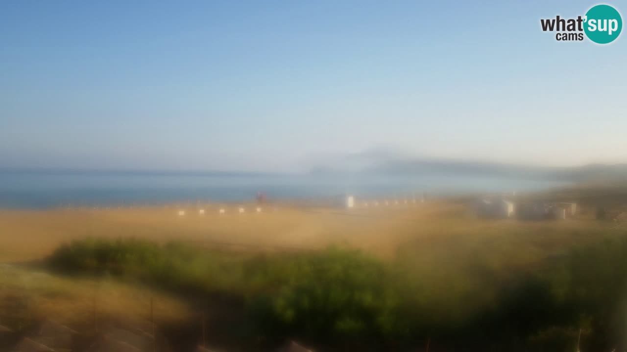 Webcam Torre dei Corsari – Vista live sulla spiaggia da Punta Usai