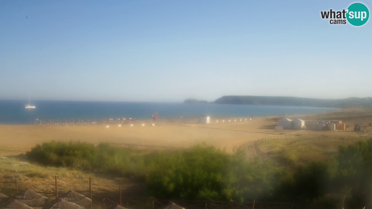 Spletna kamera Torre dei Corsari – Pogled v živo na plažo s Punta Usai