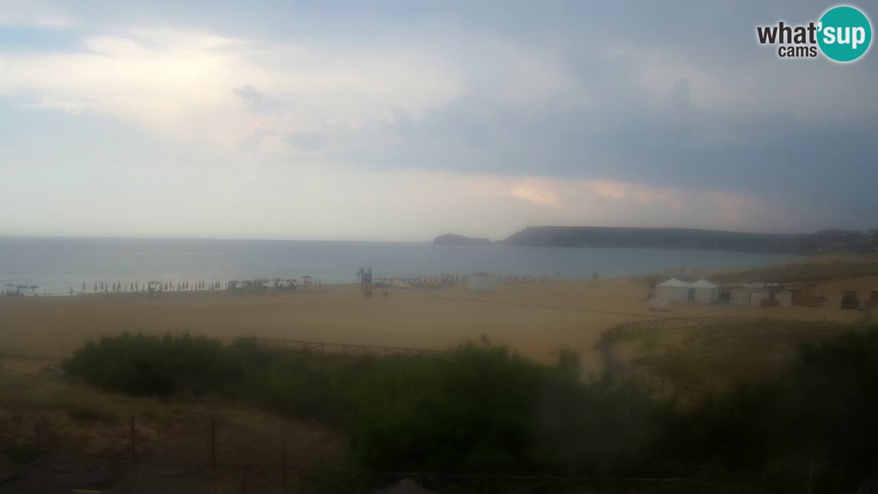 Spletna kamera Torre dei Corsari – Pogled v živo na plažo s Punta Usai