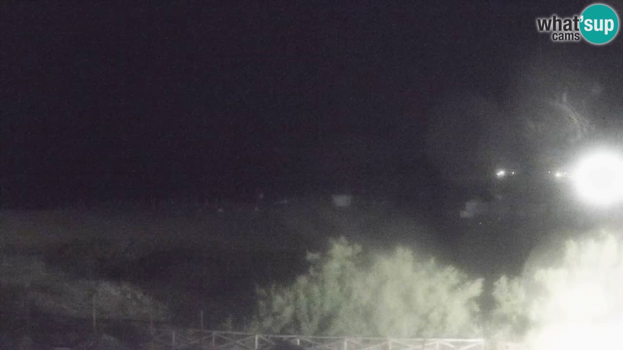 Spletna kamera Torre dei Corsari – Pogled v živo na plažo s Punta Usai