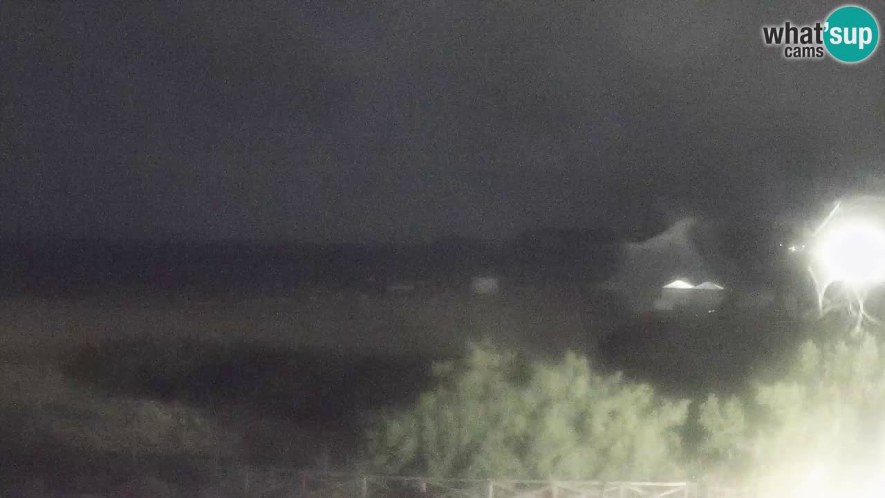 Spletna kamera Torre dei Corsari – Pogled v živo na plažo s Punta Usai