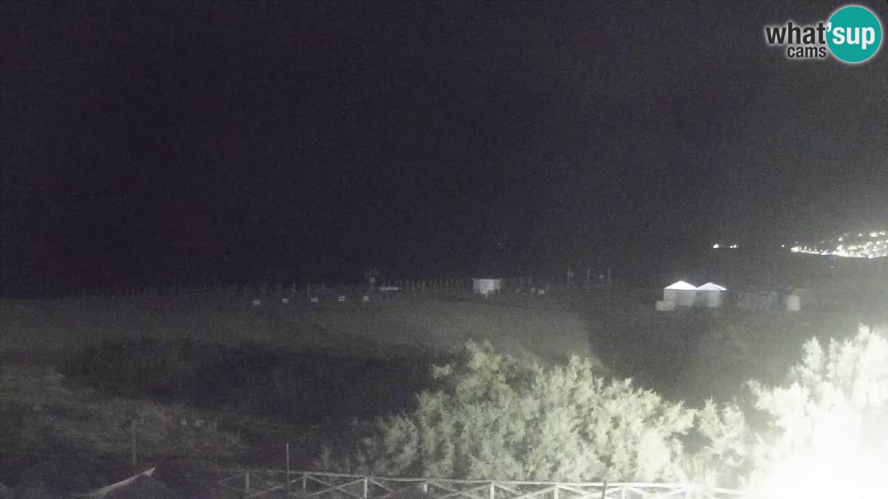 Web kamera Torre dei Corsari – Pogled uživo na plažu s Punta Usai