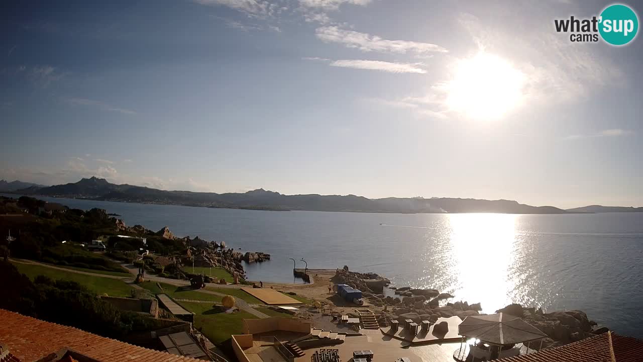 U živo Phi Beach – Forte Cappellini web kamera Porto Cervo – Arzachena – Sardinija