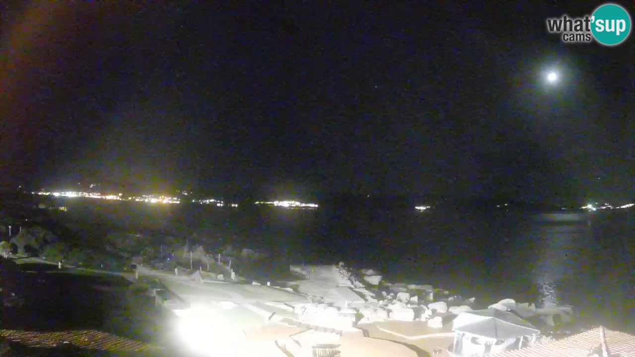U živo Phi Beach – Forte Cappellini web kamera Porto Cervo – Arzachena – Sardinija