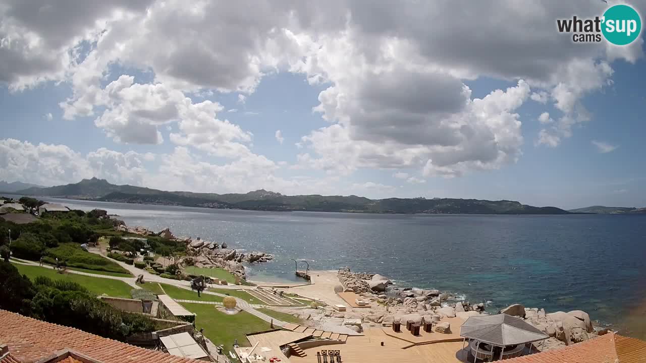 U živo Phi Beach – Forte Cappellini web kamera Porto Cervo – Arzachena – Sardinija