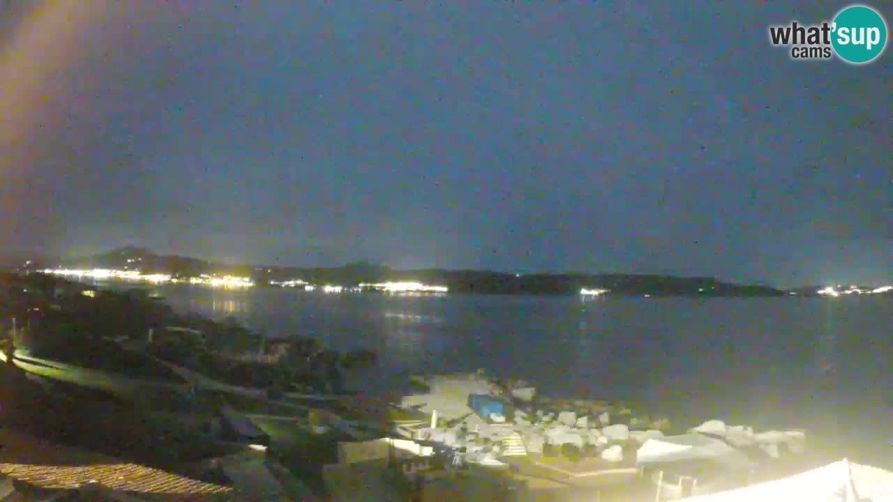 Live webcam Phi Beach – Forte Cappellini livecam Porto Cervo – Arzachena – Sardinia
