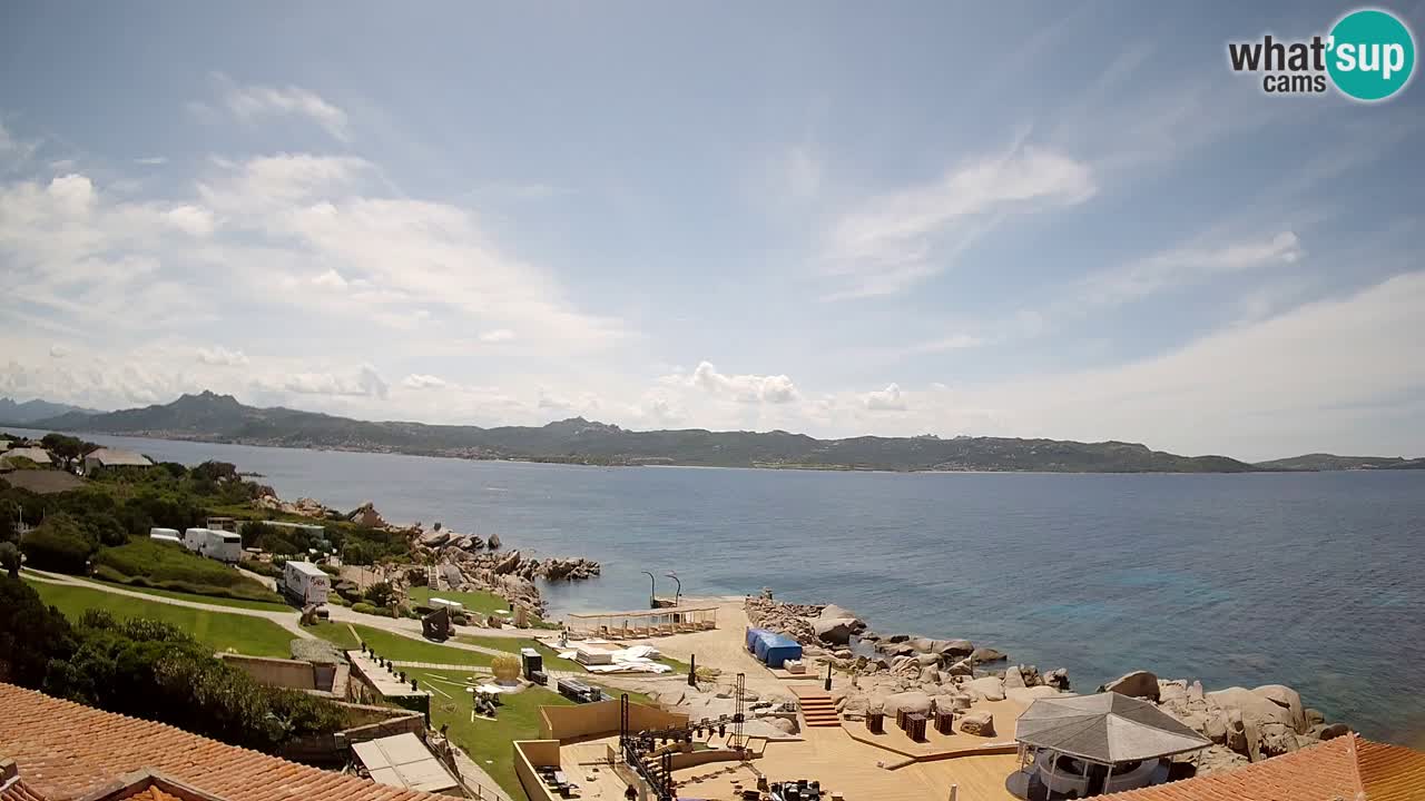 U živo Phi Beach – Forte Cappellini web kamera Porto Cervo – Arzachena – Sardinija