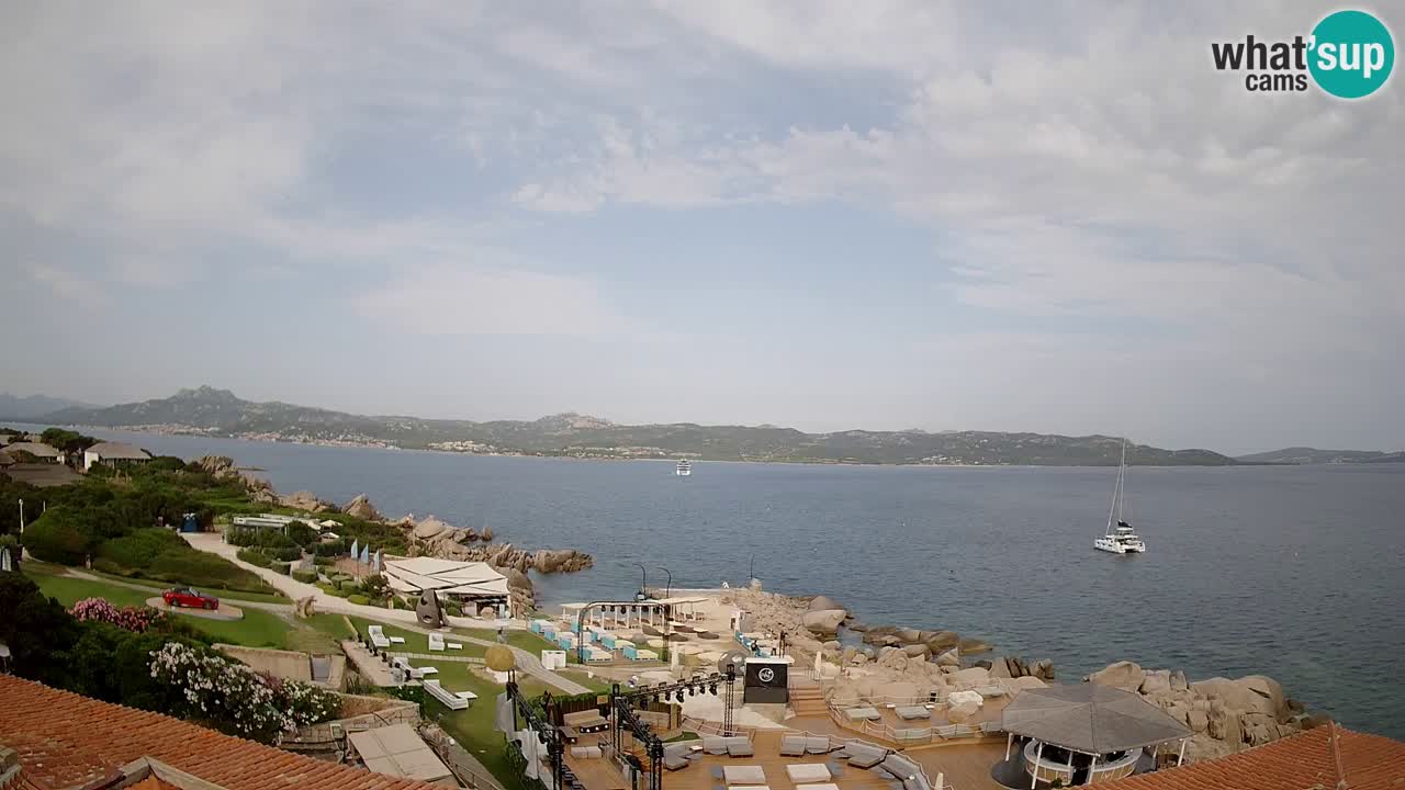 U živo Phi Beach – Forte Cappellini web kamera Porto Cervo – Arzachena – Sardinija