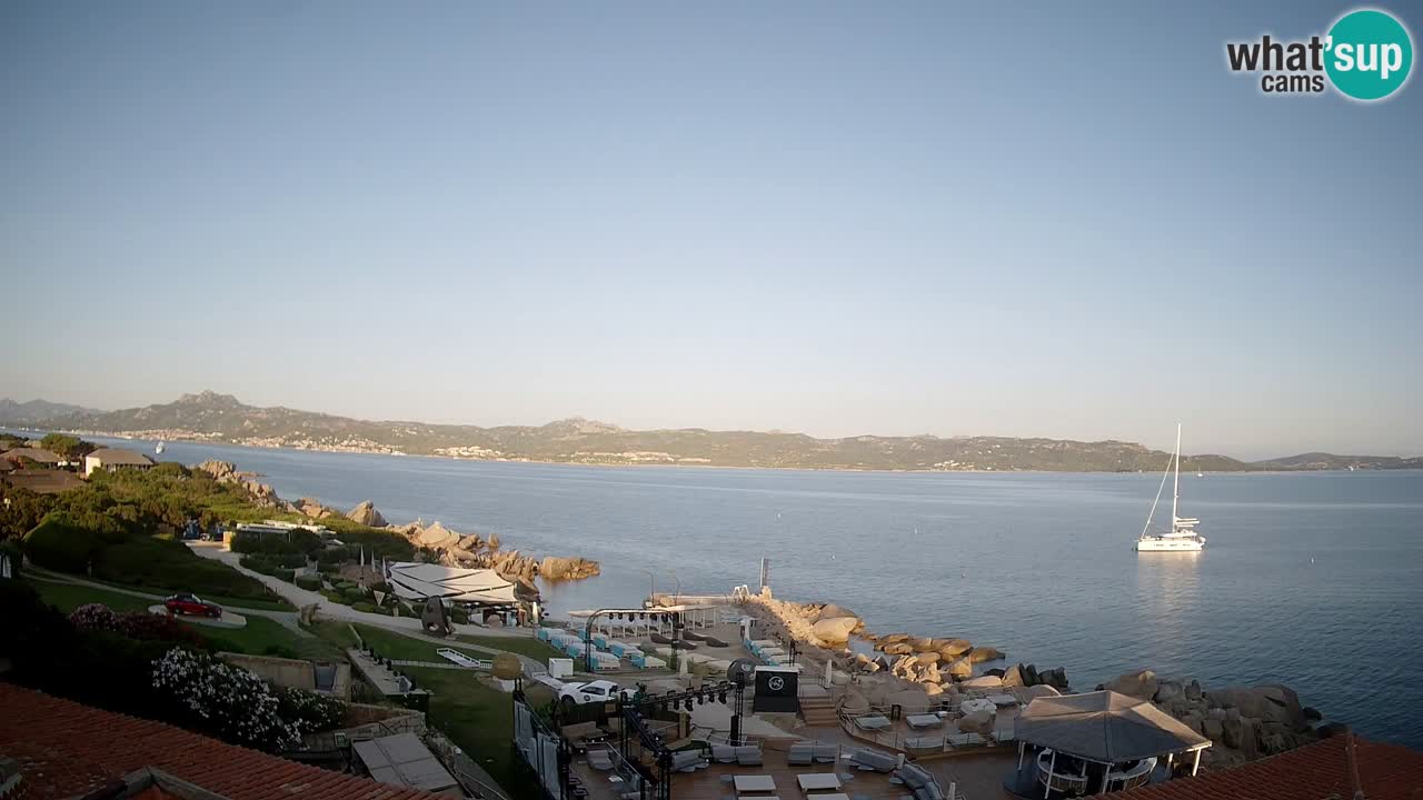 Live webcam Phi Beach – Forte Cappellini livecam Porto Cervo – Arzachena – Sardinia