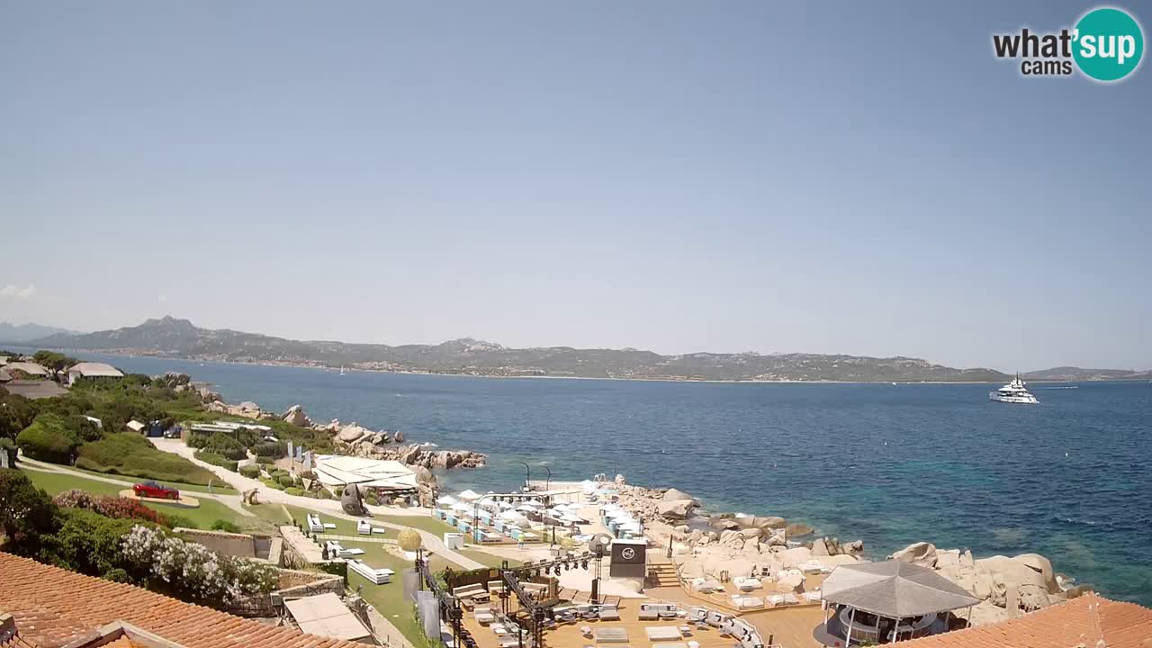 U živo Phi Beach – Forte Cappellini web kamera Porto Cervo – Arzachena – Sardinija