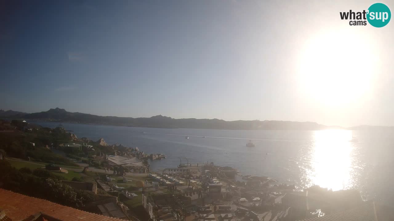 U živo Phi Beach – Forte Cappellini web kamera Porto Cervo – Arzachena – Sardinija