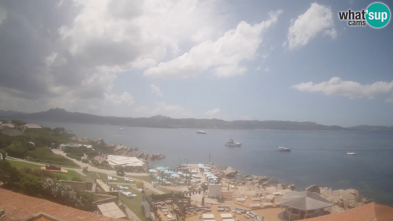U živo Phi Beach – Forte Cappellini web kamera Porto Cervo – Arzachena – Sardinija