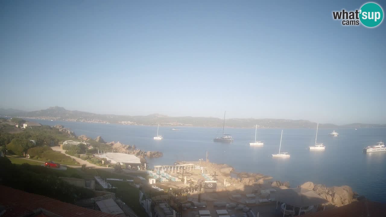 U živo Phi Beach – Forte Cappellini web kamera Porto Cervo – Arzachena – Sardinija