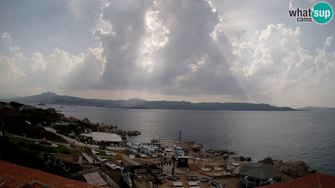 Live webcam Phi Beach – Forte Cappellini livecam Porto Cervo – Arzachena – Sardinia