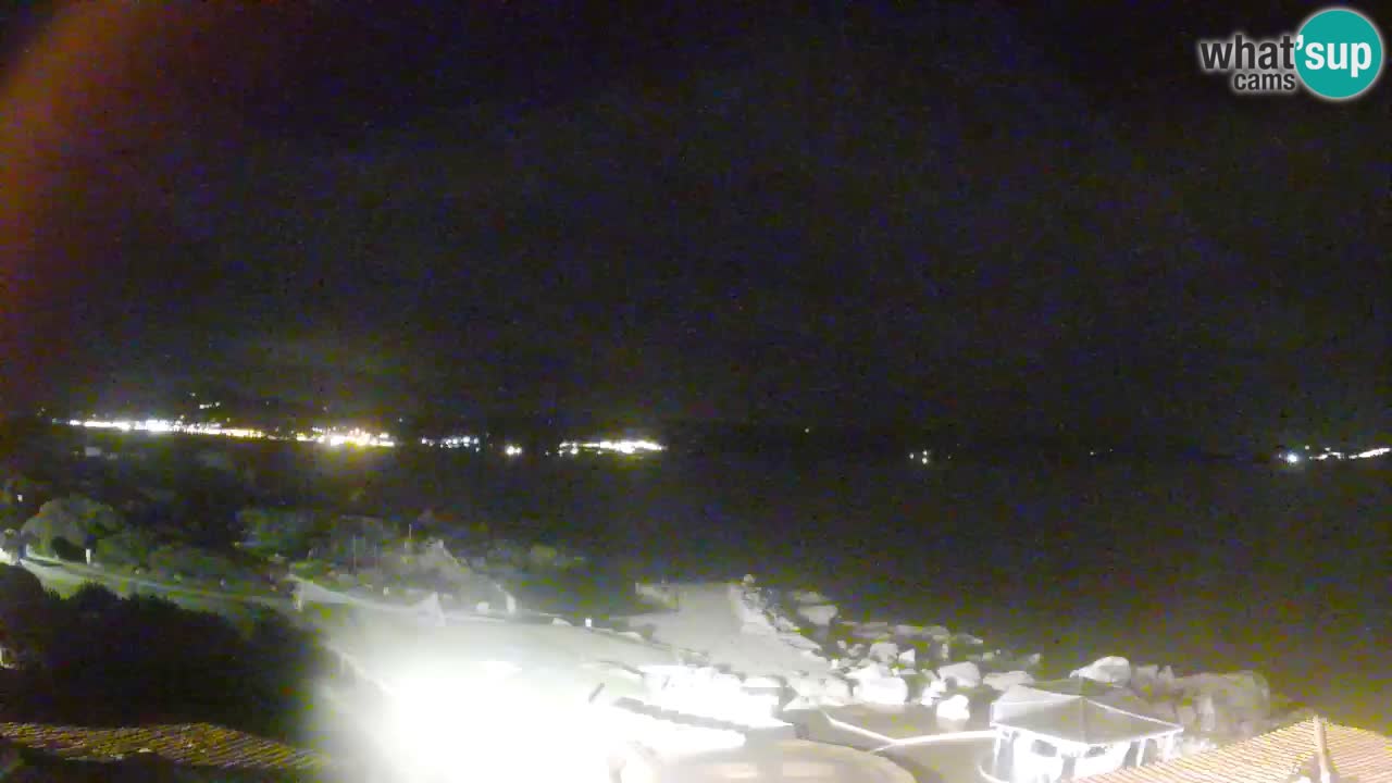 U živo Phi Beach – Forte Cappellini web kamera Porto Cervo – Arzachena – Sardinija