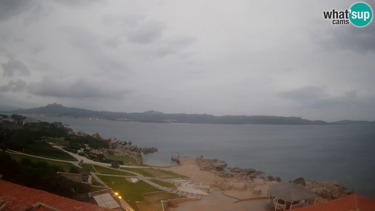 U živo Phi Beach – Forte Cappellini web kamera Porto Cervo – Arzachena – Sardinija