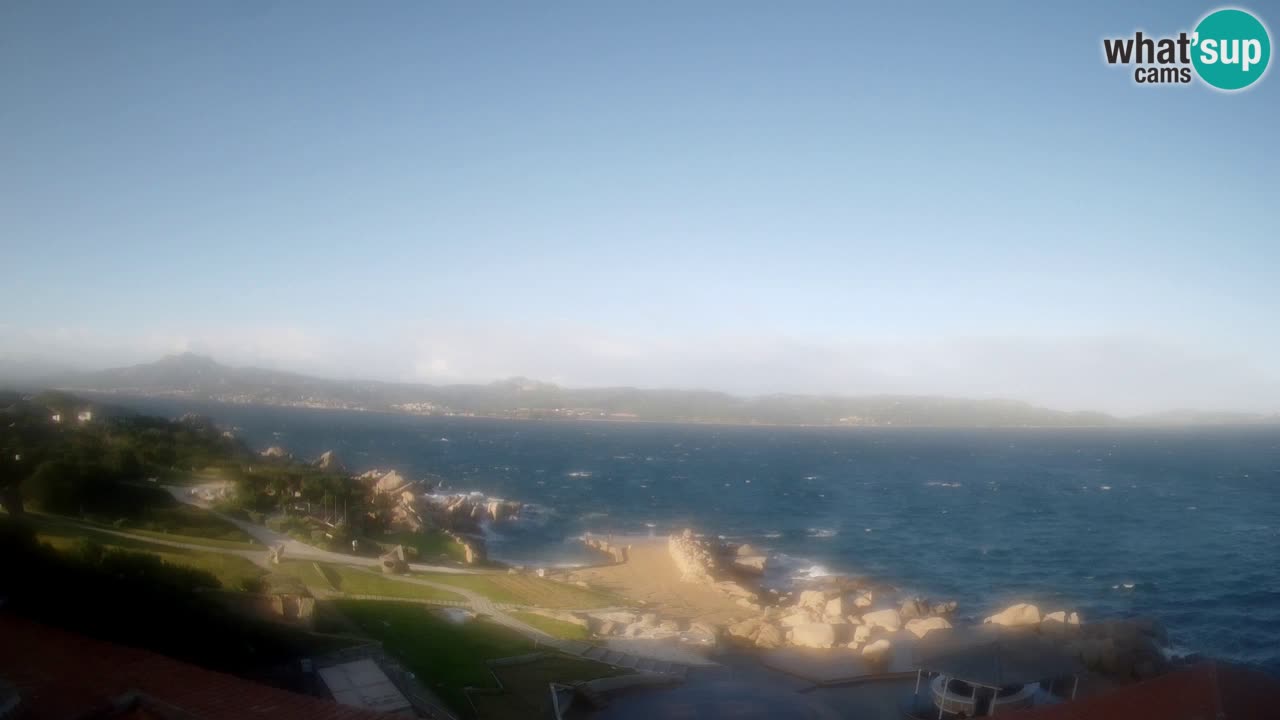 U živo Phi Beach – Forte Cappellini web kamera Porto Cervo – Arzachena – Sardinija