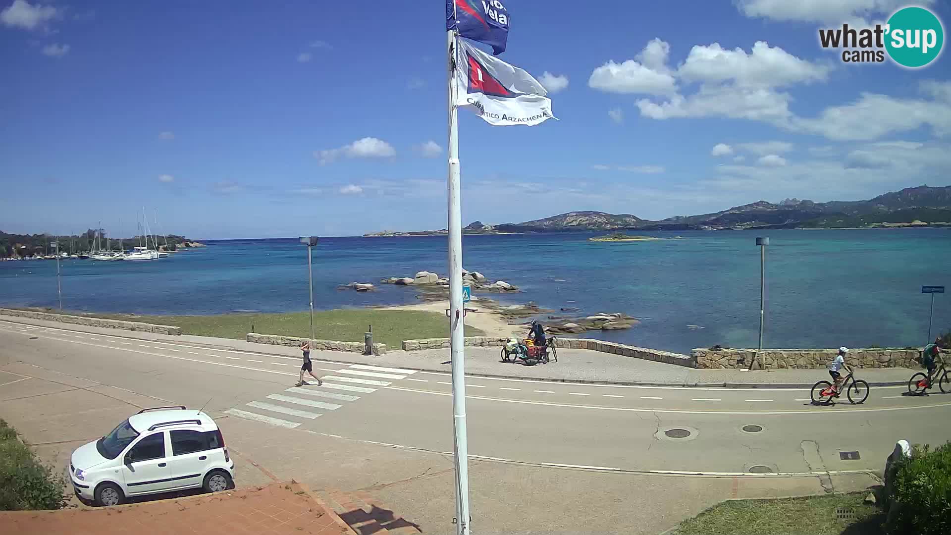 Spletna kamera v živo Cannigione – Arzachena – Sardinija – Italija