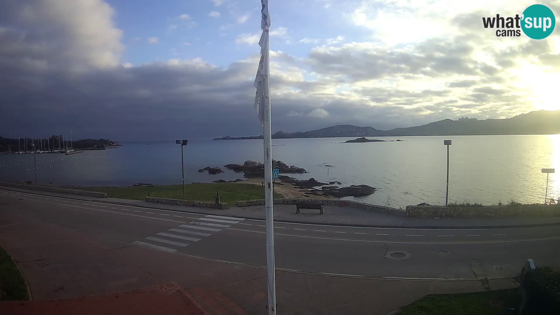 Spletna kamera v živo Cannigione – Arzachena – Sardinija – Italija