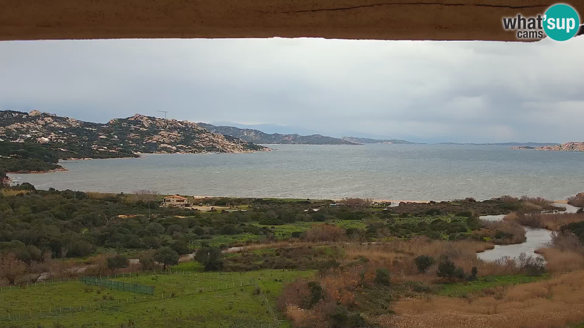 Spletna kamera na plaži Liscia Ruja V ŽIVO Arzachena – Sardinija – Italija