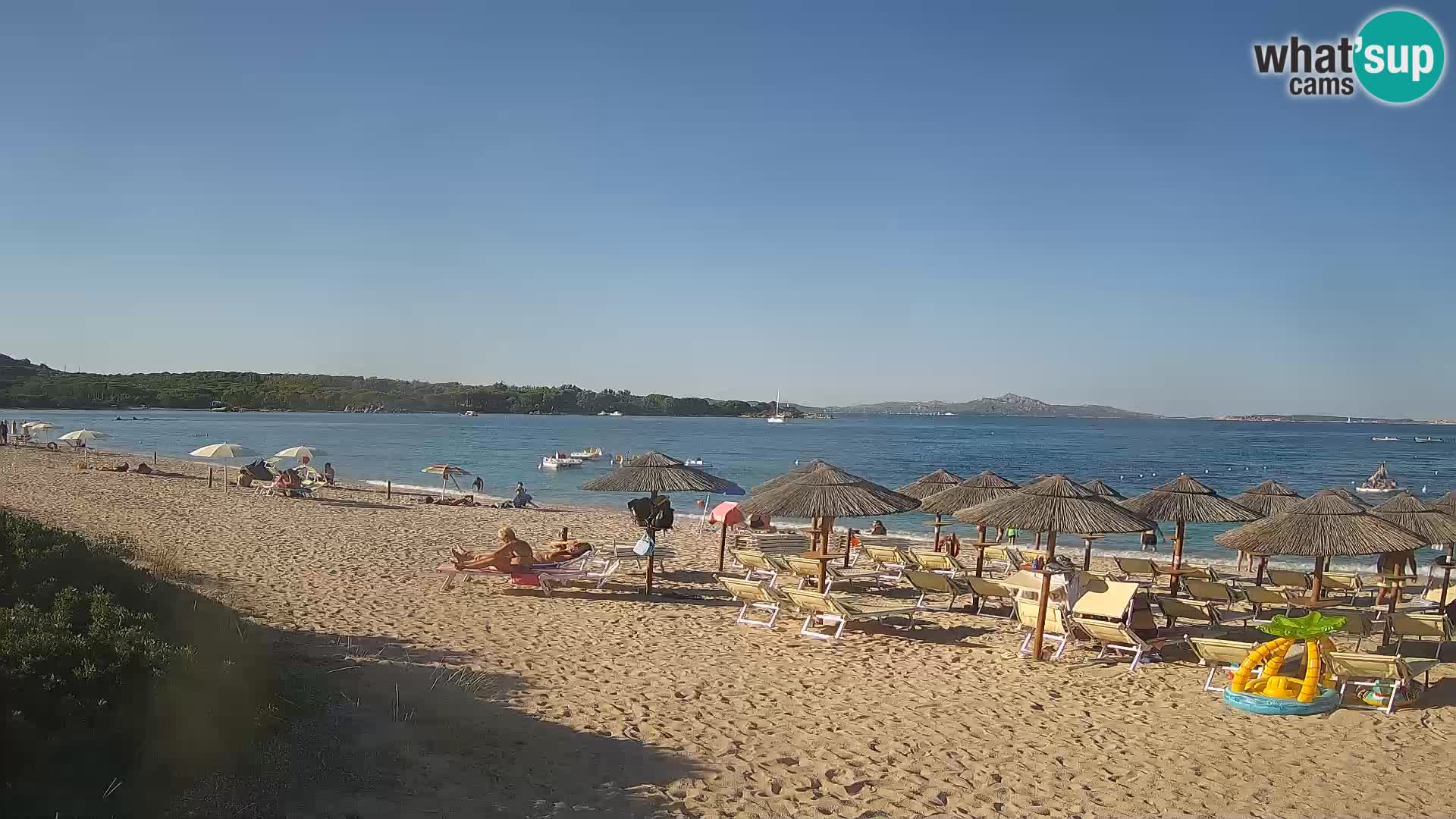 Web kamera na plaži Mannena – Arzachena – Sardinija