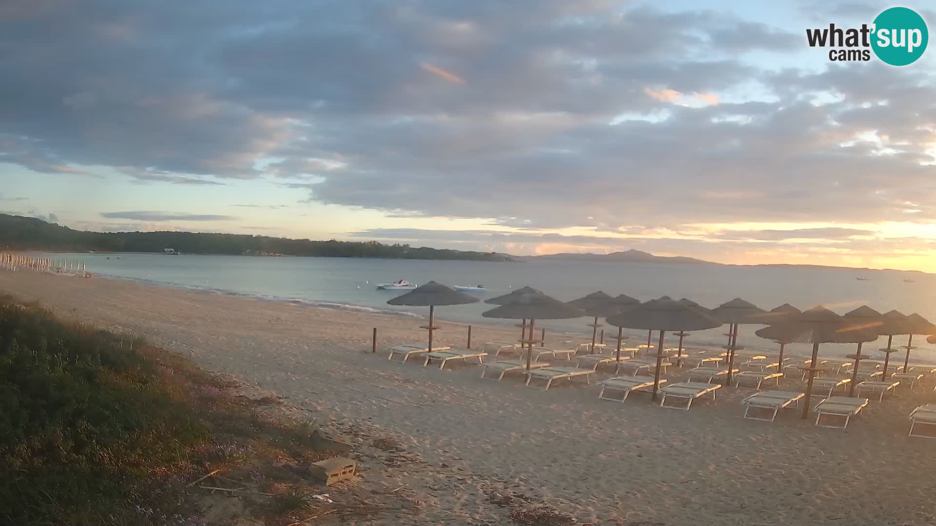 Web kamera na plaži Mannena – Arzachena – Sardinija