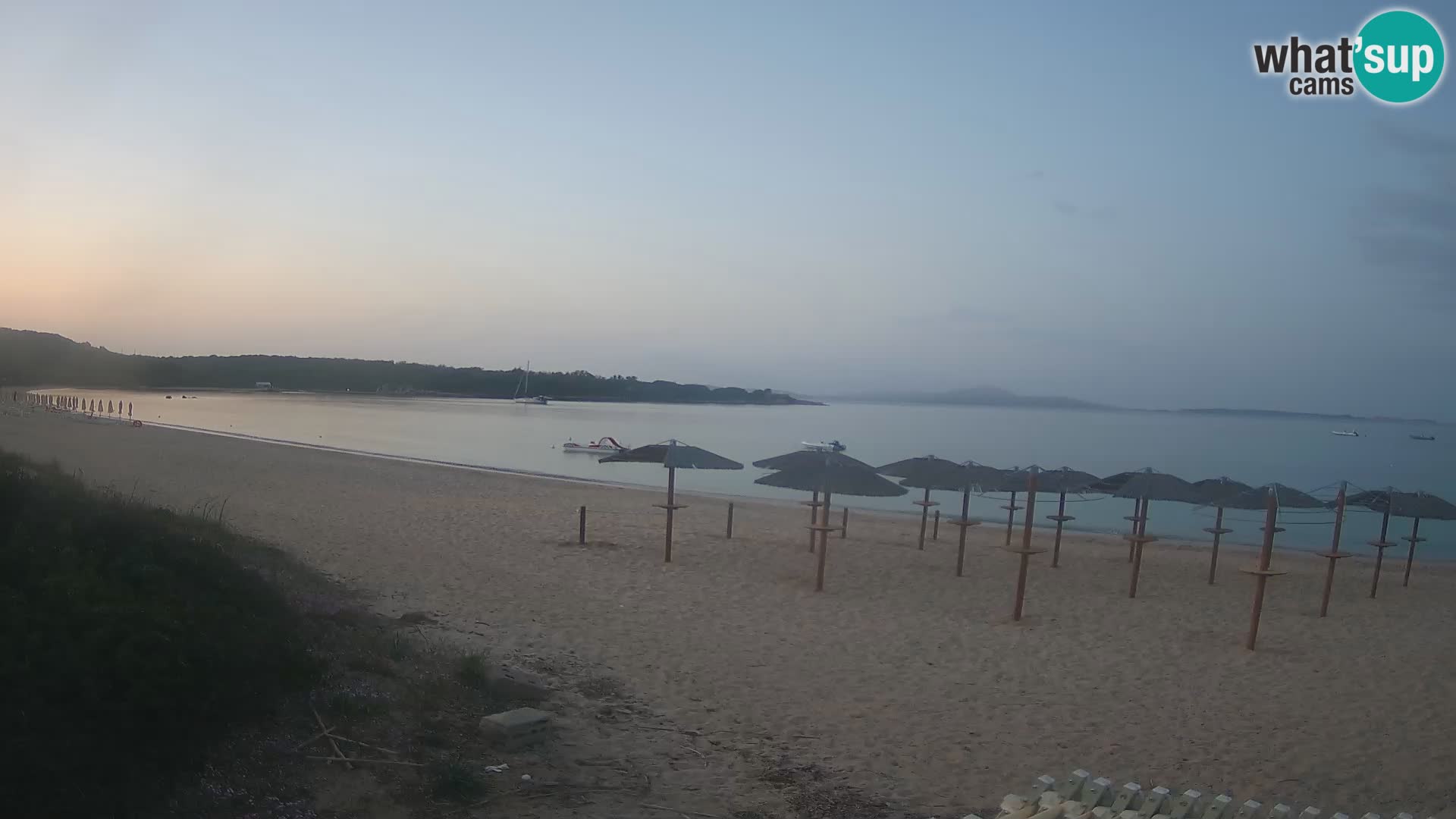 Spletna kamera na plaži Mannena – Arzachena – Sardinija