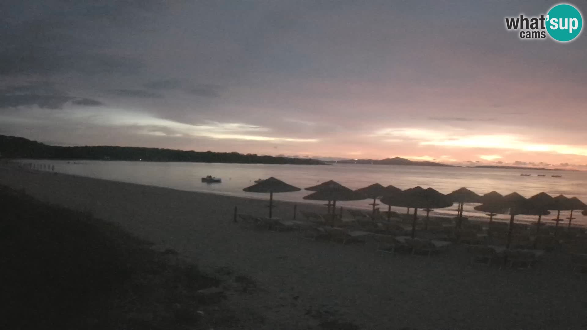 Web kamera na plaži Mannena – Arzachena – Sardinija
