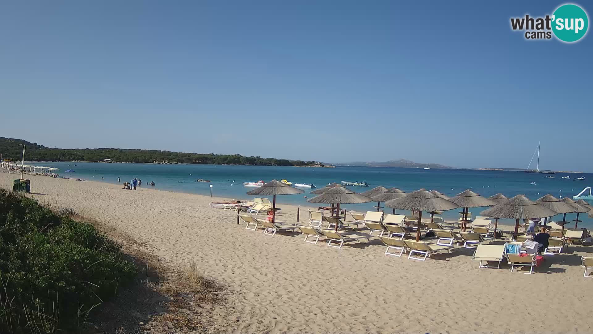 Web kamera na plaži Mannena – Arzachena – Sardinija