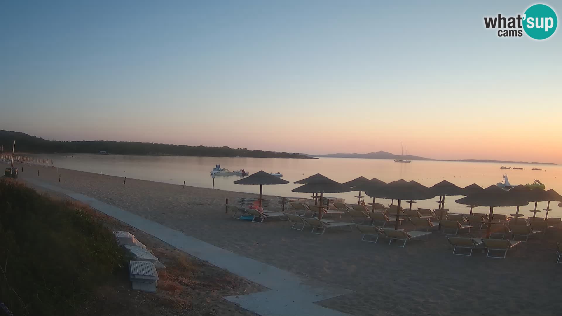 Web kamera na plaži Mannena – Arzachena – Sardinija