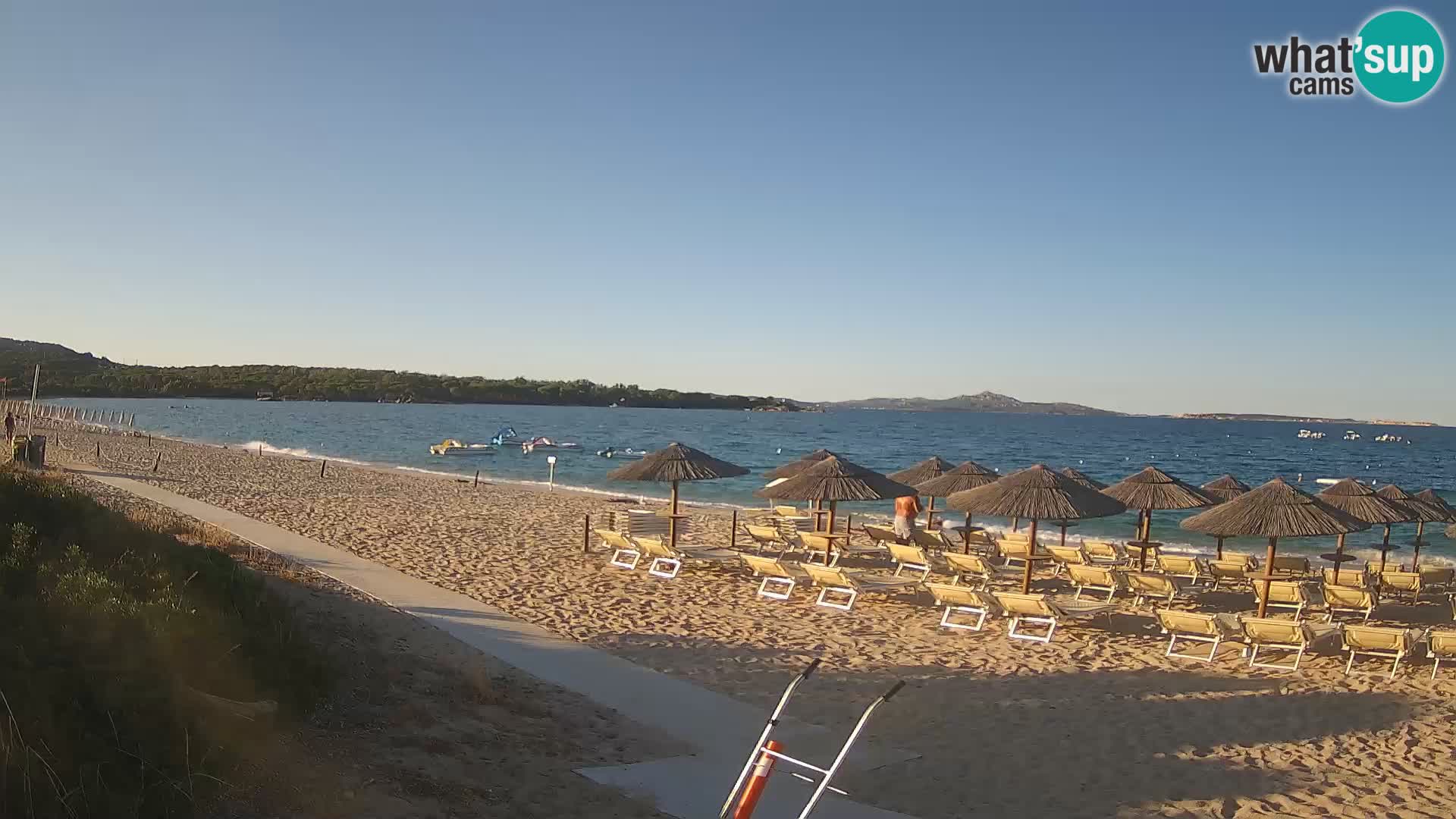 Web kamera na plaži Mannena – Arzachena – Sardinija