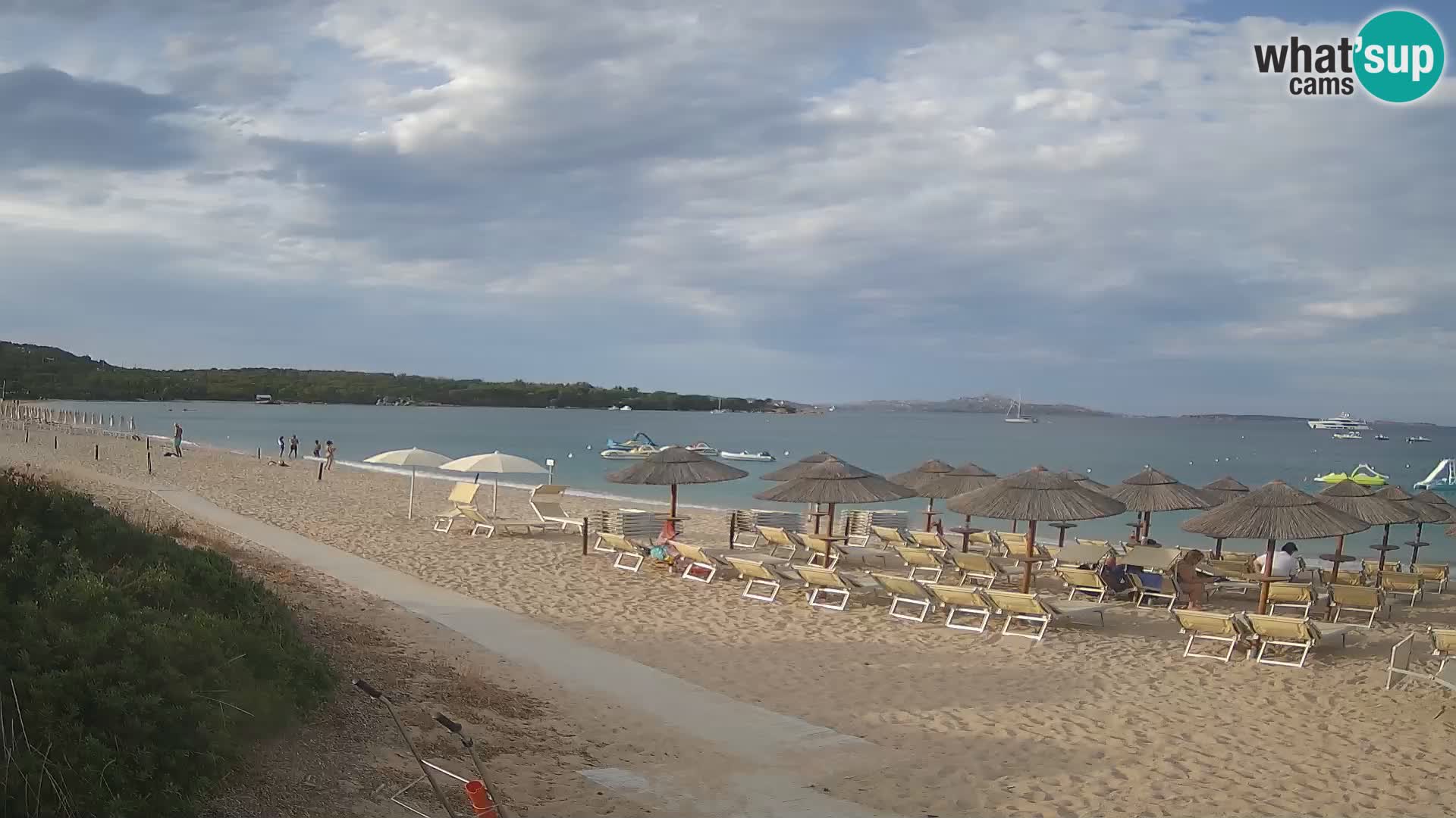 Web kamera na plaži Mannena – Arzachena – Sardinija