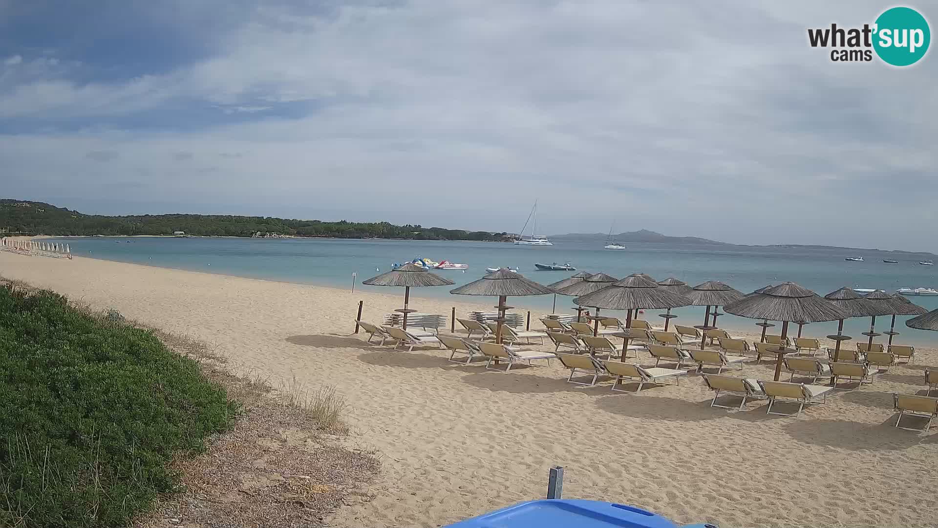 Web kamera na plaži Mannena – Arzachena – Sardinija