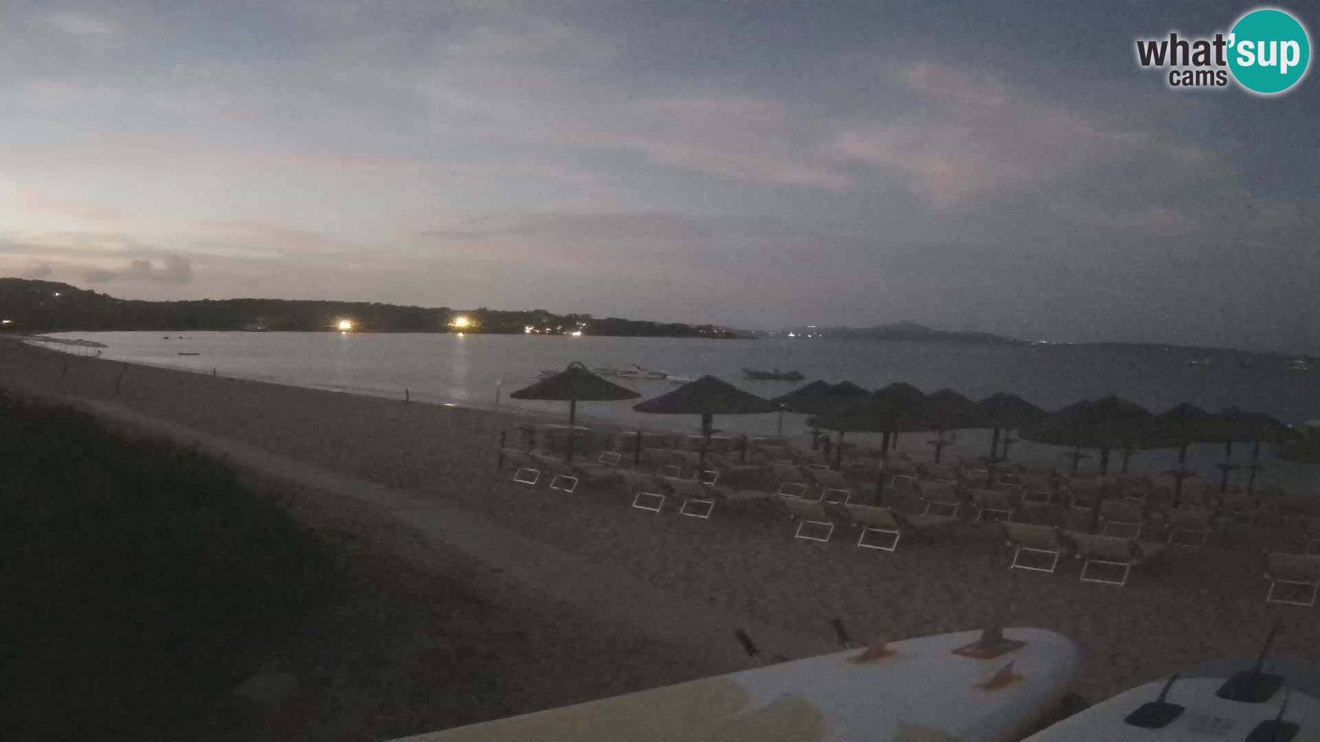 Web kamera na plaži Mannena – Arzachena – Sardinija