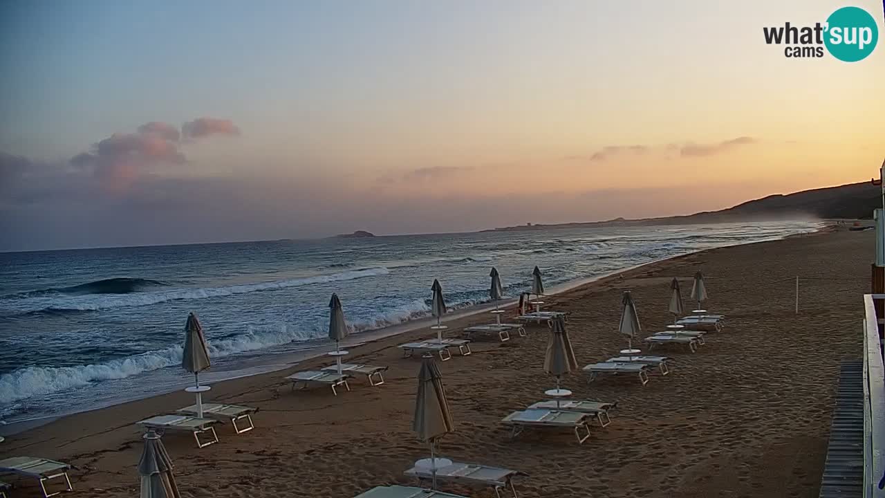 V ŽIVO Spletna kamera plaža Badesi Li Junchi – turizem na Sardiniji Italija