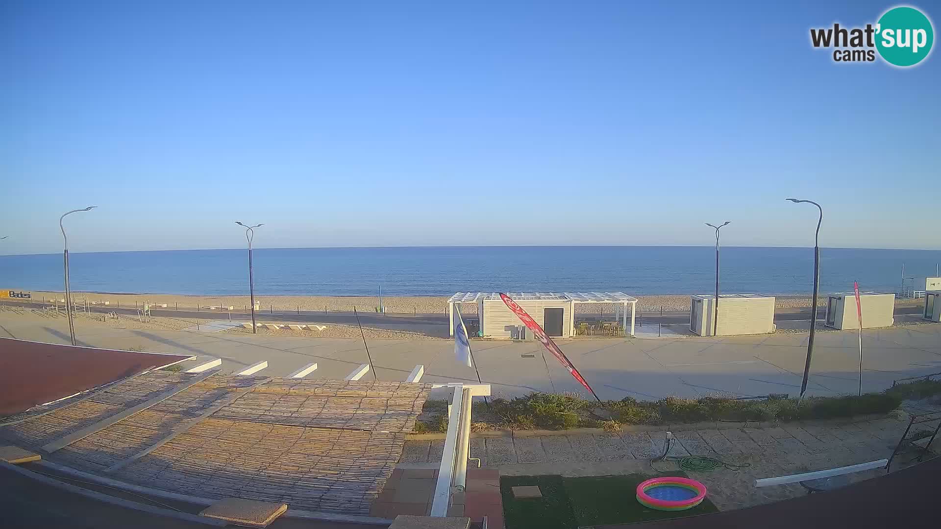 V ŽIVO Spletna kamera plaža Badesi Li Junchi – turizem na Sardiniji Italija