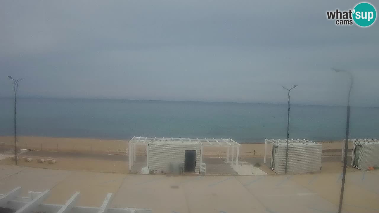 V ŽIVO Spletna kamera plaža Badesi Li Junchi – turizem na Sardiniji Italija