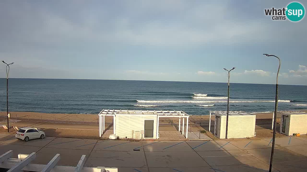 V ŽIVO Spletna kamera plaža Badesi Li Junchi – turizem na Sardiniji Italija