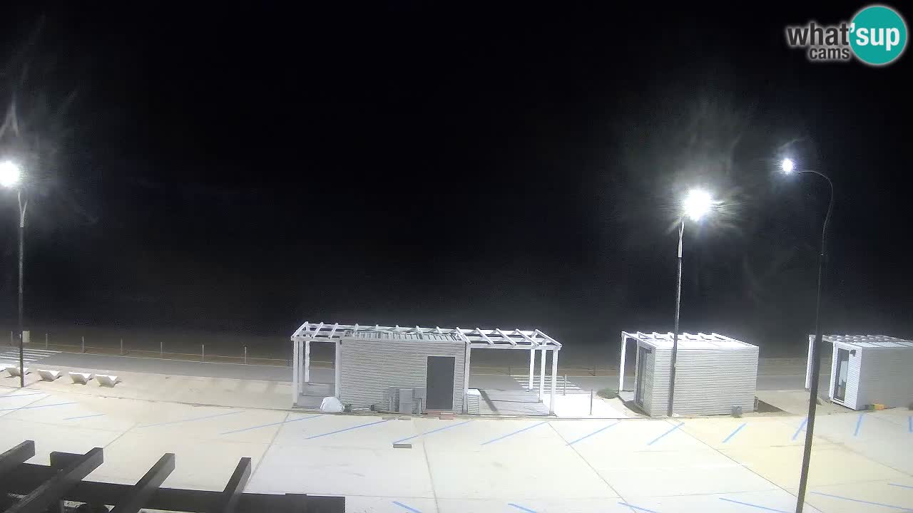 V ŽIVO Spletna kamera plaža Badesi Li Junchi – turizem na Sardiniji Italija