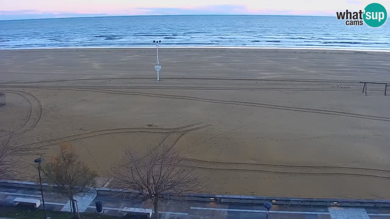 Spletna kamera Bibione plaža – pogled iz Ashanti ApartHotela