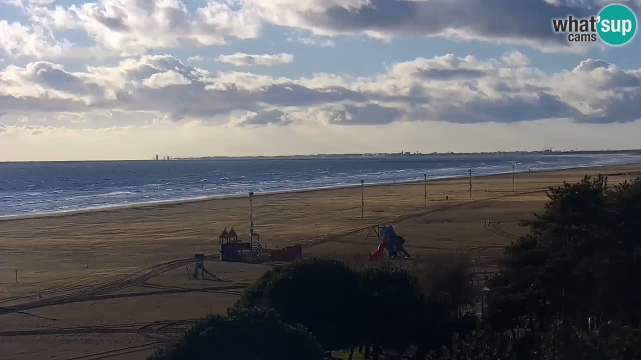 Spletna kamera Bibione plaža – pogled iz Ashanti ApartHotela