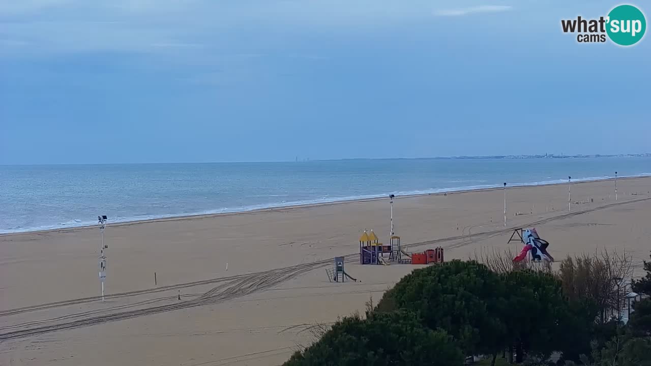 Spletna kamera Bibione plaža – pogled iz Ashanti ApartHotela